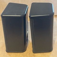 PAIR OF VINTAGE ADVENT MINI INDOOR/OUTDOOR SPEAKERS BLACK