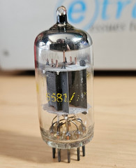 6681 RAYTHEON VINTAGE PREAMP TUBE 12AX7A LAB GRADE (1963) *eTRACER*