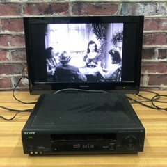 Sony SLV-685HF 4-Head Hi-Fi Stereo VHS Video Cassette Player fully tested works