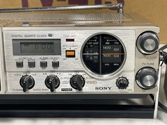 Vintage Sony TV 413 Mini Black & White FM/AM Television + Box & Power Supply