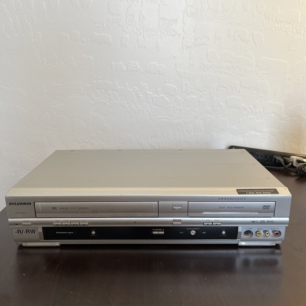 Sylvania DVR90VE DVD VCR Combo Player VHS Tape Cassette recorder SLV-D201P