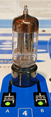 BALANCED GAIN (88.3, 88.0) SYLVANIA 12AX7 TUBE LONG BLACK PLATE GM (1357, 1357)