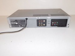 SONY DVD PLAYER/VIDEO CASSETTE RECORDER SLV-D370P (TPS23)