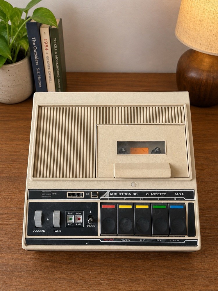 Rare Vintage Audiotronics 148A cassette recorder 1970