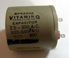 Vintage Rare Sprague Vitamin Q Capacitor 2.5 – 390 A.C. NOS