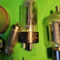 Lot 13 Vintage Vacuum Tubes RCA GE Sylvania + Shields Knobs Untested