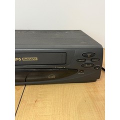 Philips Magnavox VRA411AT21 VHS HQ VCR 4 Head Black Parts or Repair