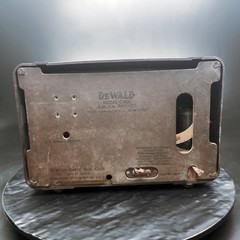 DeWald C-800 AM/FM Tube Receiver Radio Antique 1950s Bakelite Parts/Repair