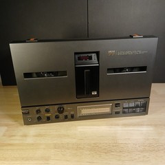 Vintage Black Akai GX-77 4-Track Reel-to-Reel Tape Deck in Original Box – NICE!