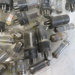 Lot of VTG Vacuum Tubes GE Tung-Sol Raytheon Radio Amp Valves Bulk – for Parts