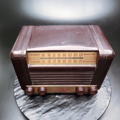 DeWald C-800 AM/FM Tube Receiver Radio Antique 1950s Bakelite Parts/Repair