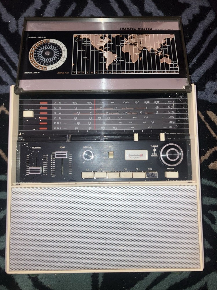 Vintage Channel Master 6247 Multiband Radio AM/FM/SW Portable Japan Working!