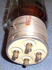 1 NOS GE VT-4-C 211 Vacuum Tube 1942 Vintage 100 Watts for Audio or Transmitting