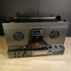 Vintage Black Akai GX-77 4-Track Reel-to-Reel Tape Deck in Original Box – NICE!