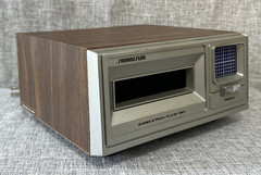 Soundesign Model 477 Stereo 8 Track Player Deck – Vintage Wood Grain *Untested*