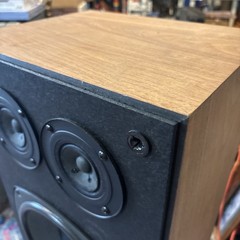 🔊 Radio Shack Realistic Optimus‑21 Speakers (Pair) – Vintage Japan – Wood Cabin