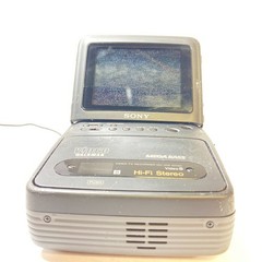 SONY GV-300 NTSC Video8 Video Walkman HiFi Stereo VCR – For Parts, Cracked Case