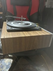 Vintage 1980’s MacDonald AM/FM Radio, 8 Track, and Turntable Stereo System M270.
