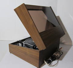 DUAL 1229 TURNTABLE In The Walnut Base Fresh From Being Professionally Serviced!