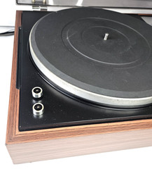 Sansui Belt Drive SR-3030B Turntable. Vintage