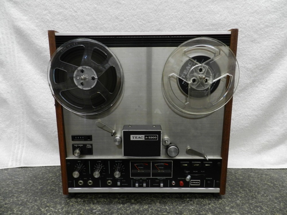 TEAC A-3300-12 Reel to Reel for parts or repair, powers on read desc