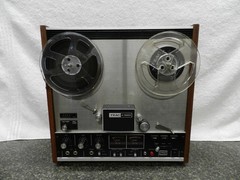 TEAC A-3300-12 Reel to Reel for parts or repair, powers on read desc
