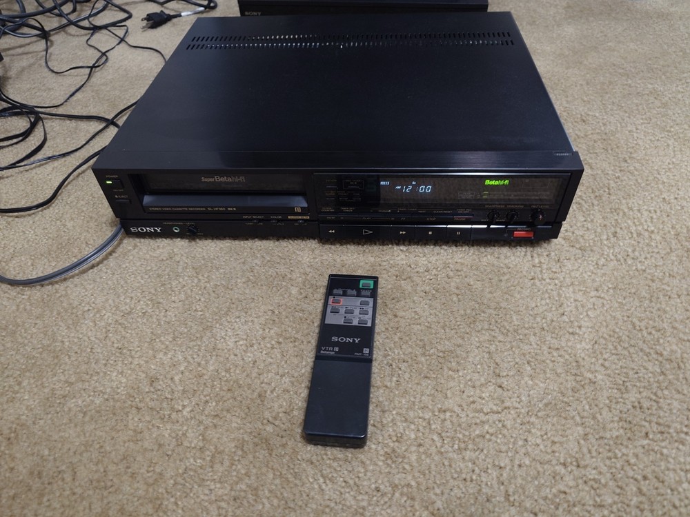 Sony Super Betamax Model SL-HF360 With Remote- For Parts Or Repair