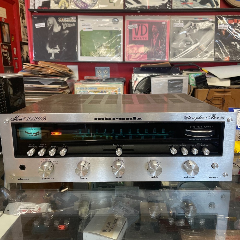 Marantz Model 2220B Stereo Receiver 20WPC 8Ω TESTED FULLY WORKING SOUNDS GREAT