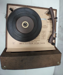 Audiotronics Model 300A, 4-Speed, Turntable, Classroom Record Player