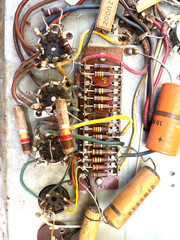 Tube mono amplifier using 6BQ5