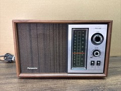 Works!! Vtg MCM Wood Grain PANASONIC #RE-6286 AM/FM Tabletop RADIO /Japan