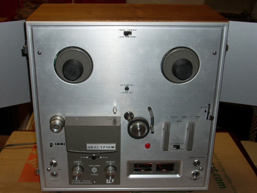 AKAI 1710W four track stereo mono tape recorder – SPEAKERS – ORIGINAL BOX – BOOK
