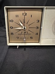 GE C-403C Vintage Tube Clock Radio White Mid-Century Estate