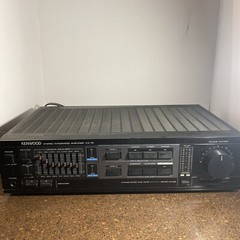 Kenwood KA-75 Integrated Amplifier in Excellent Condition.