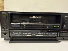 Sony SL-HF900 Super Beta HiFi Betamax Stereo Video Cassette Player/Rec – READ S2