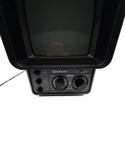Quasar UHF/VHF Portable TV – XP1777PE 7”