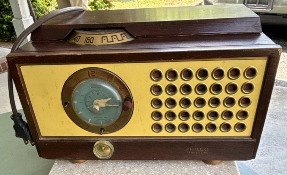 Philco TransiTone AM Radio Analog Clock Wood Case Vintage