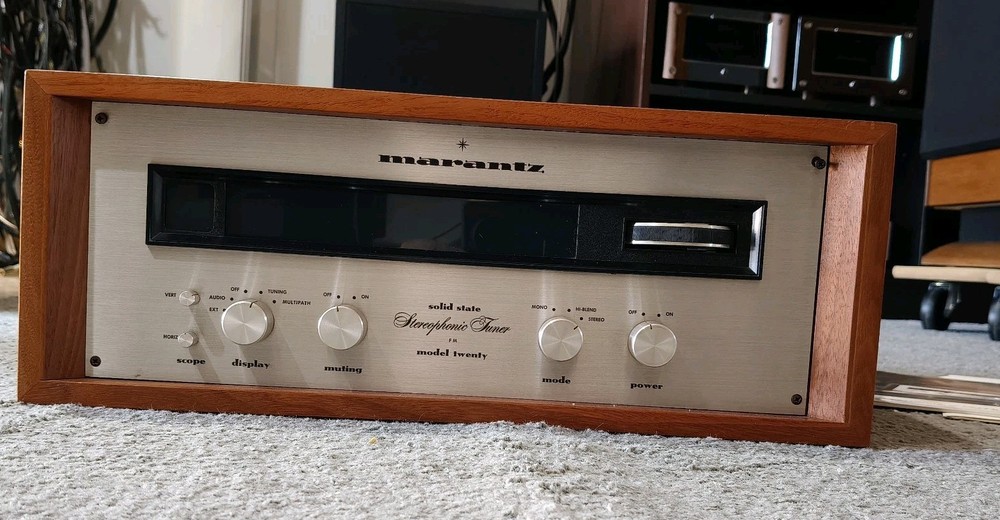 MARANTZ 20 TWENTY TUNER RADIO VINTAGE WITH WOODEN CASE