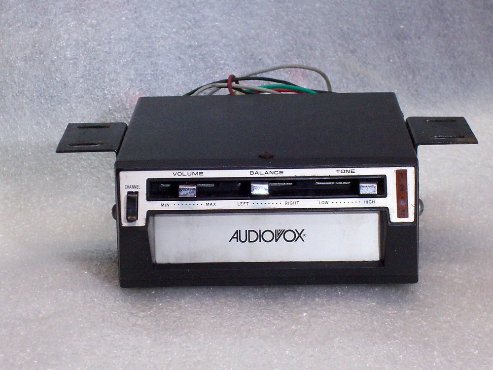 AUDIOVOX C-902A 8 Track Tape Player Car Truck Auto Nice Working see the video