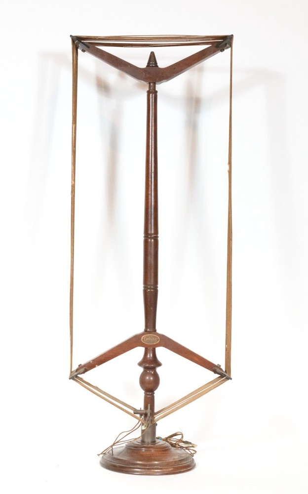 1920’s DeLuxe Loop Antenna * Iconic Radio Loop * Excellent & All Original
