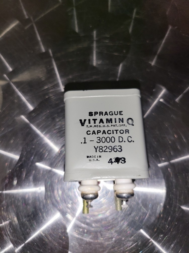 Vintage Sprague Vitamin Q Capacitor .1 3000 D.C. Y82963 #443