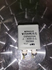 Vintage Sprague Vitamin Q Capacitor .1 3000 D.C. Y82963 #443