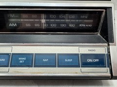 Vintage GE General Electric 7-4662B AM/FM Clock Radio Touch Control Woodgrain