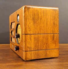 Old Antique Wood Sky King Vintage Tube Radio – Restored & Working w/ Green Eye