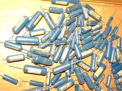 100 x AJAX “Blue Molded” Capacitor Pulls 200v *.022-.027-.018-.056-.15 etc…#9