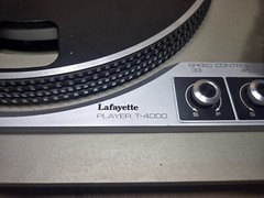 LAFAYETTE T-4000 BELT-DRIVE AUTO RETURN, WORKS- Needs Belt, Rubber Feet and Cove