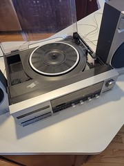 Emerson M2405 AM/FM Stereo Receiver With Speakers 60-1100 Works Except Cassette