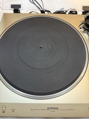 Pioneer PL-8 Quartz-PLL Electronic Control Direct Drive Full-Automatic Turntable