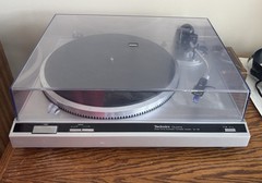 Technics SL-Q2 Turntable Working
