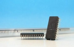1x D8214 CERAMIC Intel Priority Interrupt Control Unit P8214 8214 IC